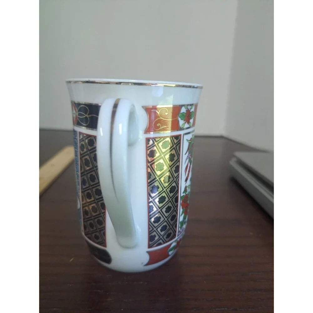 heritage mint imari porcelain has tiny